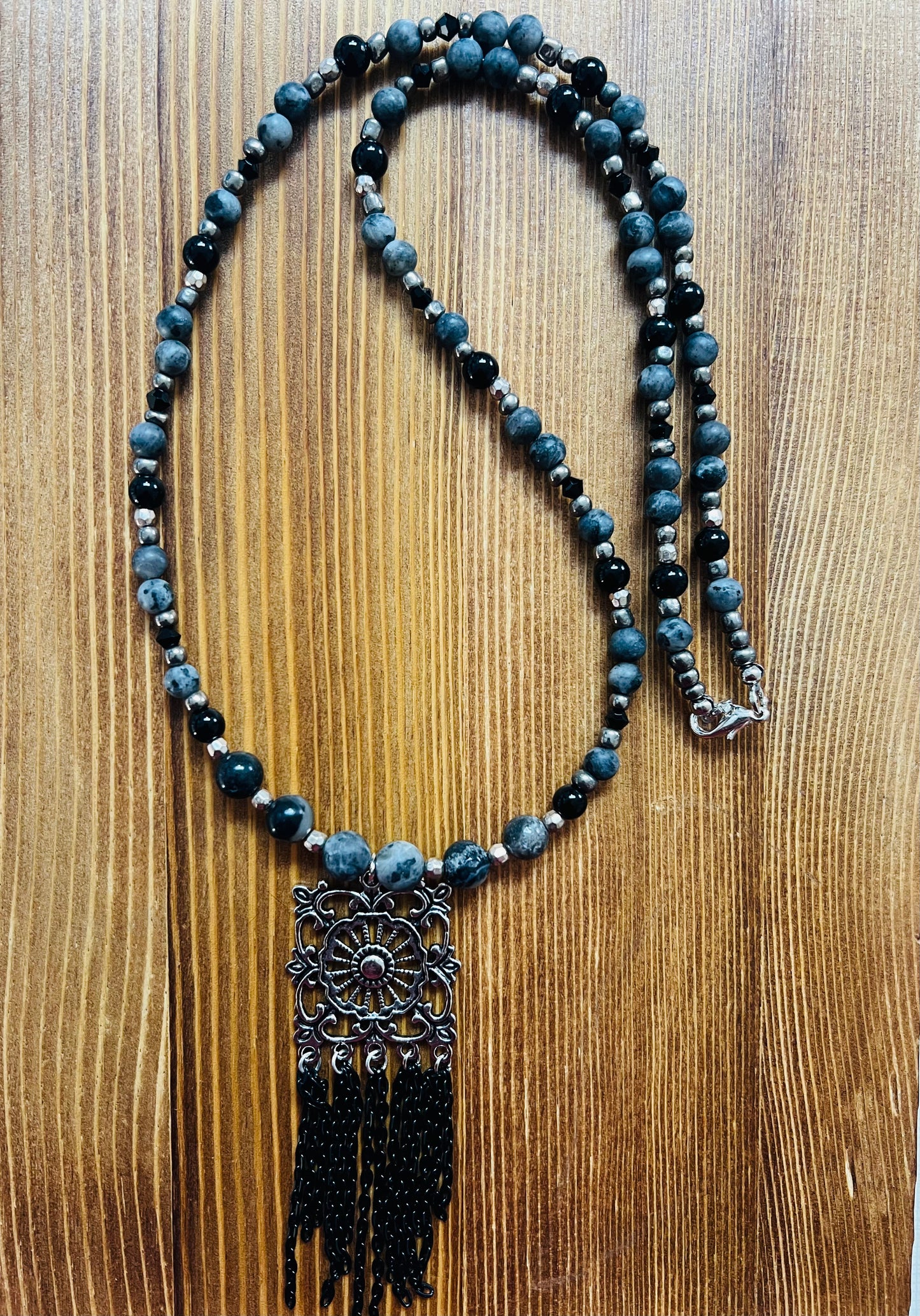 Dark Beauty Necklace